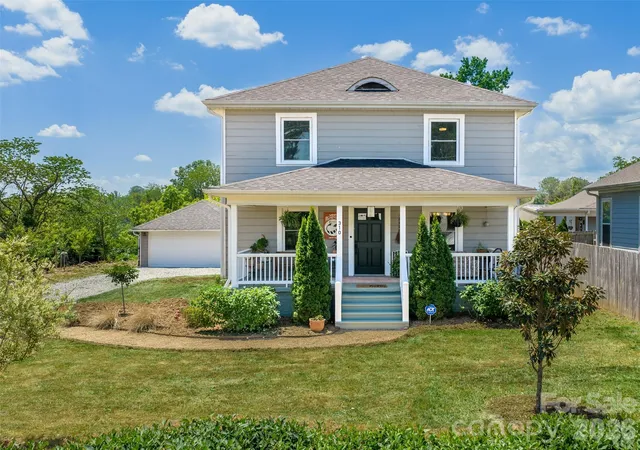 Photo 1 of Single family home for sale at 310 Hazel Ml Rd, Asheville, NC 28806 | MLS# 4385682 | Listing updated on 2026-10-07
