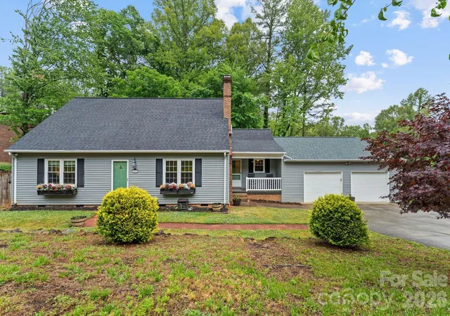 3rd image of 1014 Bramblewood Ct Ne, Lenoir, NC 28645 | MLS# 4385707