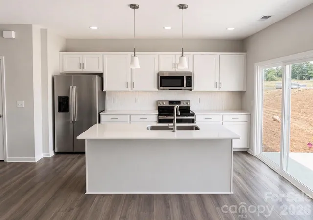 4th image of 5828 Salamander Run Ln #46, Charlotte, NC 28215 | MLS# 4385719
