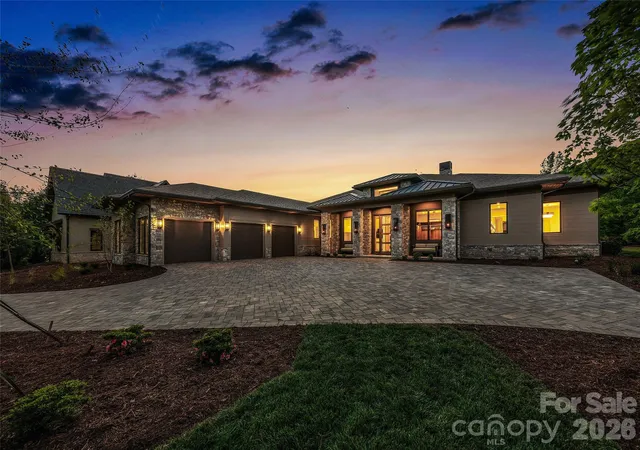 Photo 2 of Single family home for sale at 60 Walnut Valley Pkwy, Arden, NC 28704 | MLS# 4385723 | Listing updated on 2026-09-01
