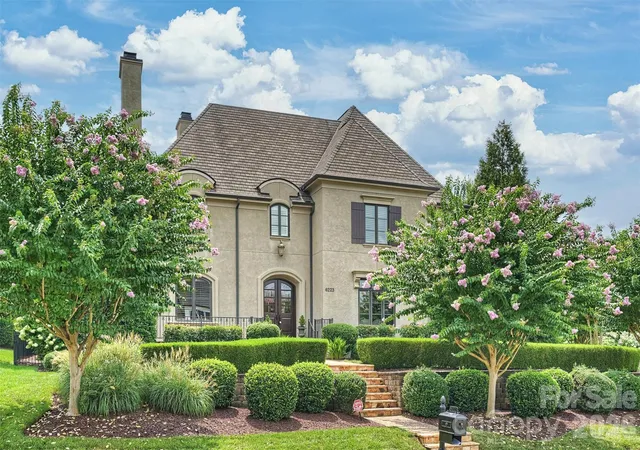 Photo 1 of Mansion for sale at 6223 Calley Glenn Ln, Charlotte, NC 28226 | MLS# 4385725 | Listing updated on 2026-10-25