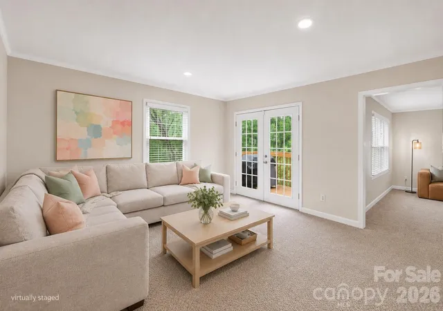 Photo 1 of Sale Pending at 6724 Constitution Ln, Charlotte, NC 28210 | MLS# 4385741 | Listing updated on 2026-09-24