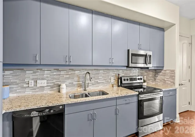 5th image of 4620 Piedmont Row Dr #614, Charlotte, NC 28210 | MLS# 4385763