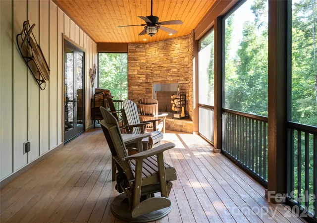 Photo 4 of Single family home for sale at 145 Glen Trillium Dr, Fletcher, NC 28732 | MLS# 4385771 | Listing updated on 2026-08-07