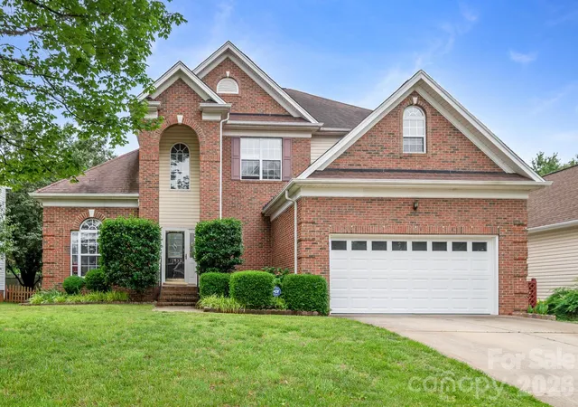 2nd image of 11537 Mcginns Trace Ct, Charlotte, NC 28277 | MLS# 4385781