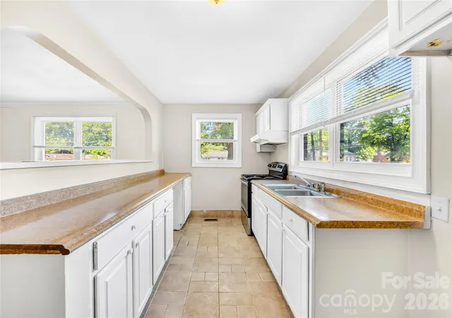 5th image of 4418 N Sharon Amity Rd, Charlotte, NC 28205 | MLS# 4385812
