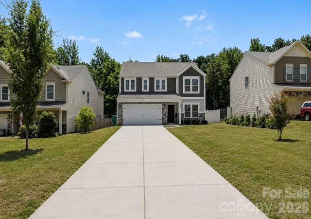 Homes for sale in Charlotte, NC | 3623 Hayden Dr, Charlotte, NC 28269 | MLS# 4385829