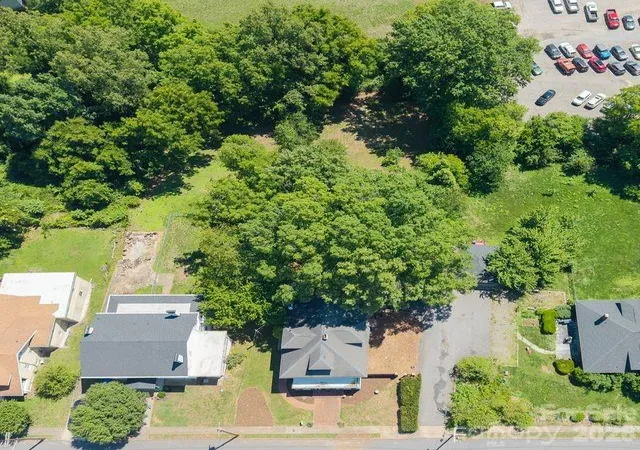 4th image of 108 Beall St Nw, Lenoir, NC 28645 | MLS# 4385837