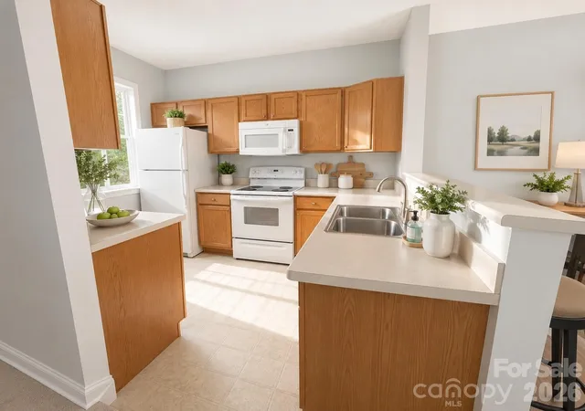 3rd image of 9813 Hyde Glen Ct, Charlotte, NC 28262 | MLS# 4385875