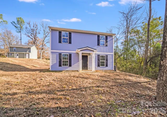Photo 4 of Single family home for sale at 341 Buckelew St, Lancaster, SC 29720 | MLS# 4385885 | Listing updated on 2026-10-10