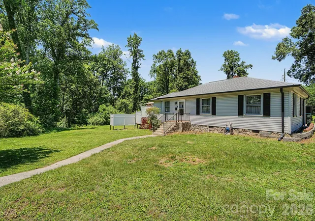 Homes for sale in Cherryville, NC | 101 Charles St, Cherryville, NC 28021 | MLS# 4385889
