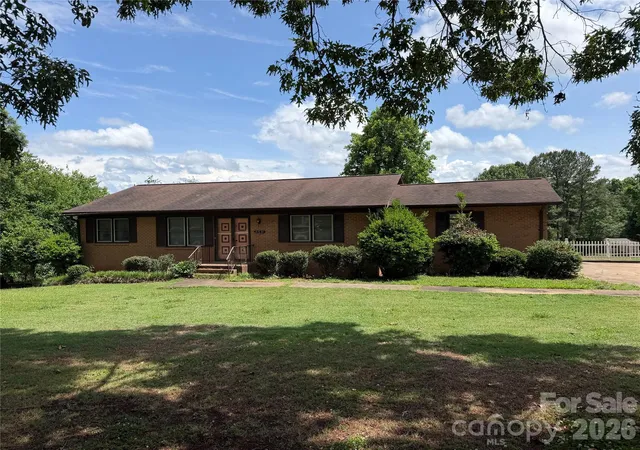 Homes for sale in Blacksburg, SC | 336 Bridges Rd, Blacksburg, SC 29702 | MLS# 4385901