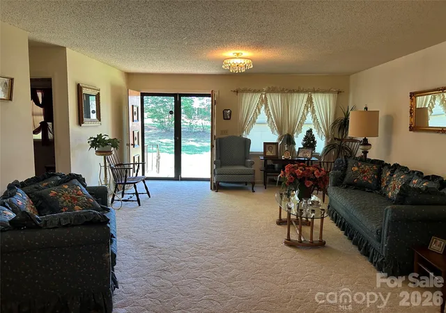 Homes for sale in Blacksburg, SC | 336 Bridges Rd, Blacksburg, SC 29702 | MLS# 4385901