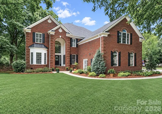 Photo 2 of Single family home for sale at 109 Longboat Rd, Mooresville, NC 28117 | MLS# 4385933 | Listing updated on 2026-10-06