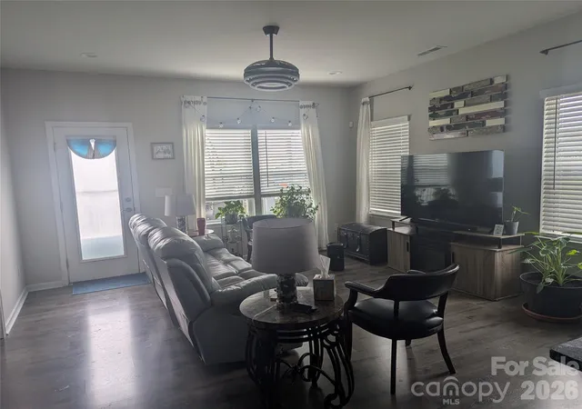 Photo 4 of Single family home for sale at 25655 Seagull Dr, Lancaster, SC 29720 | MLS# 4385958 | Listing updated on 2026-07-22