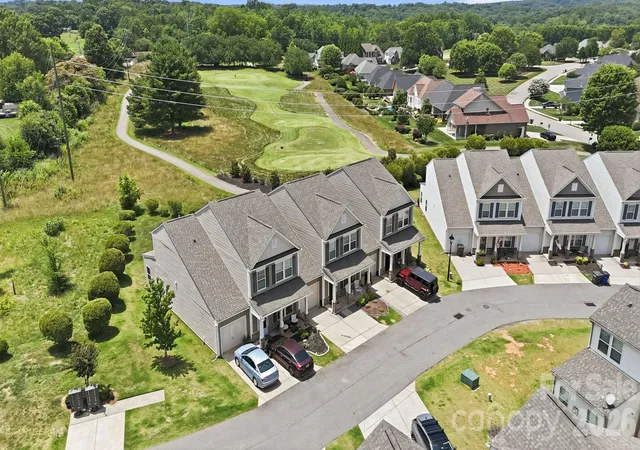 Photo 2 of Townhouse for sale at 112 B Davenport Dr, Statesville, NC 28677 | MLS# 4385961 | Listing updated on 2026-07-16