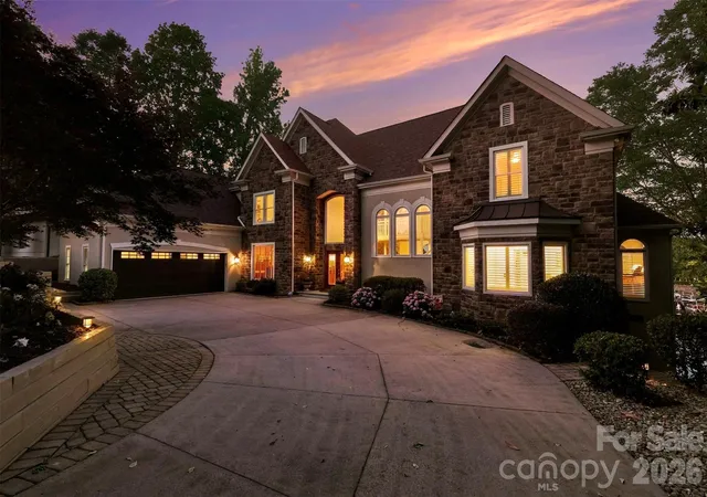 Photo 1 of Single family home for sale at 16105 Woolwine Rd, Charlotte, NC 28278 | MLS# 4385988 | Listing updated on 2026-08-18