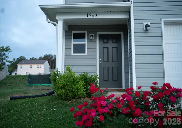 3rd image of 1563 Catskill Wy, Newton, NC 28658 | MLS# 4386007