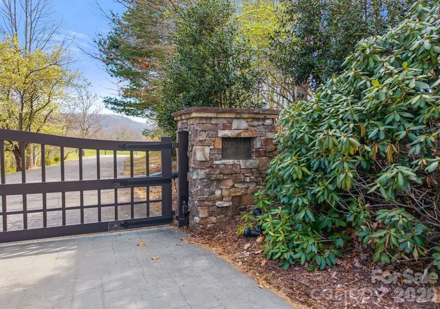 3rd image of 1034 Oleta Mill Trl #49, Hendersonville, NC 28792 | MLS# 4386038