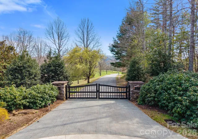 4th image of 1034 Oleta Mill Trl #49, Hendersonville, NC 28792 | MLS# 4386038