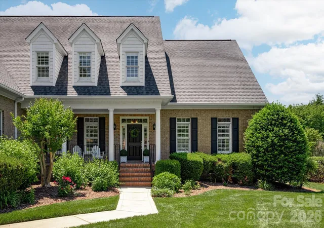 Photo 2 of Single Family Residence at 8707 Calumet Farms Dr, Waxhaw, NC 28173 | MLS# 4386051 |  | Sold on 2026-08-06