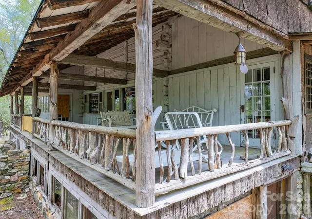 Photo 5 of Single family home for sale at 1971 Swiss Pine Lake Dr, Spruce Pine, NC 28777 | MLS# 4386053 | Listing updated on 2026-08-25