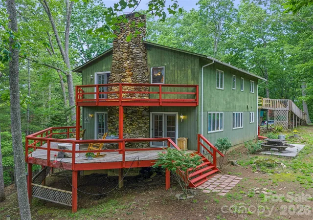 Homes for sale in Burnsville, NC | 820 Wild Rose Ln, Burnsville, NC 28714 | MLS# 4386114