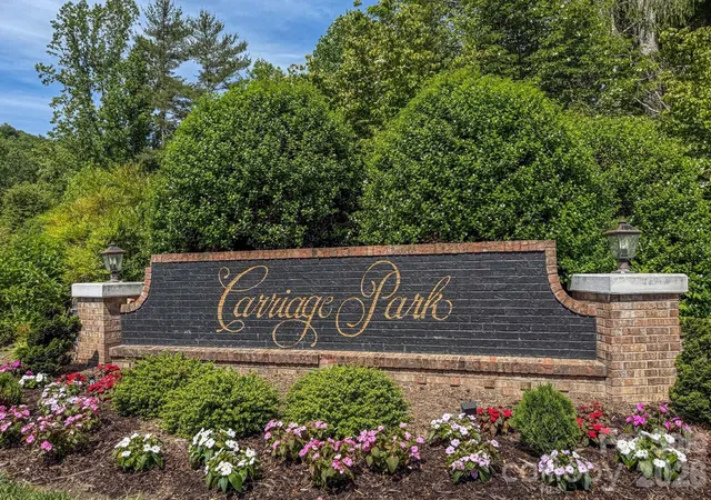 48th image of 606 Carriage Commons Dr, Hendersonville, NC 28791 | MLS# 4386176