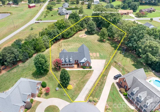 Photo 1 of Single family home for sale at 4380 Woodsbury Ln, Lincolnton, NC 28092 | MLS# 4386185 | Listing updated on 2026-09-25