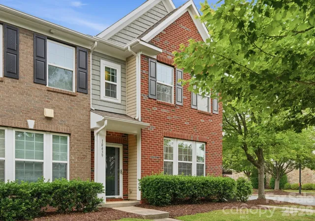 Photo 1 of Townhouse for sale at 18439 The Cmns Blvd, Cornelius, NC 28031 | MLS# 4386213 | Listing updated on 2026-08-21