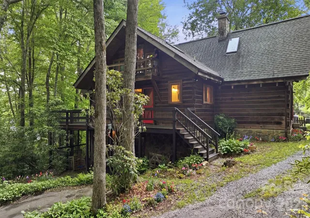 4th image of 429 Biodome Dr, Waynesville, NC 28785 | MLS# 4386241