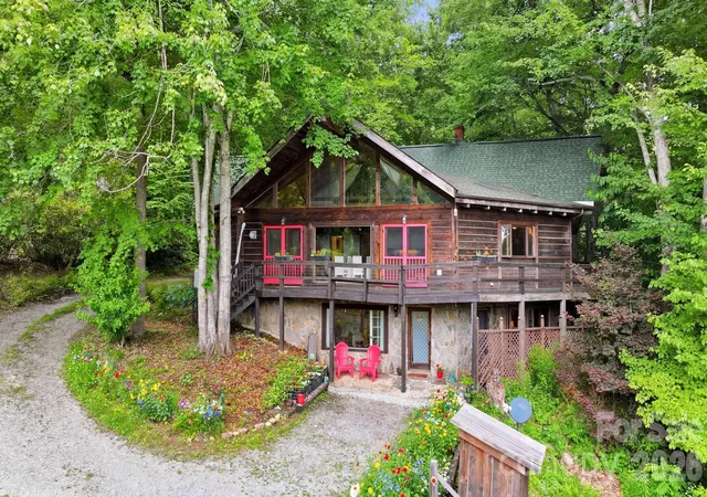 2nd image of 429 Biodome Dr, Waynesville, NC 28785 | MLS# 4386241