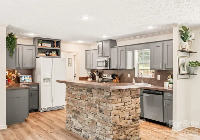5th image of 11 Misty Ln, Candler, NC 28715 | MLS# 4386255