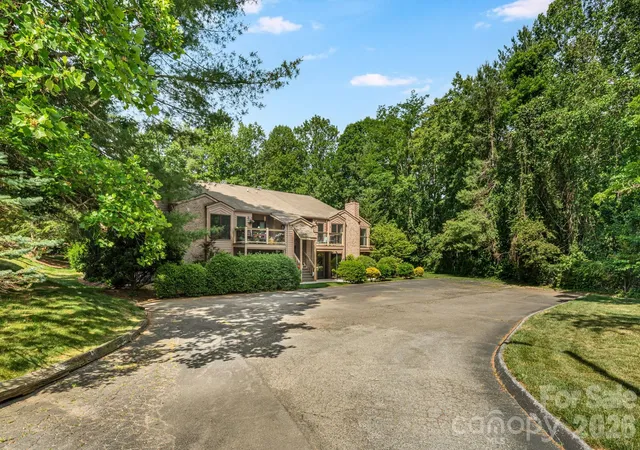 Homes for sale in Asheville, NC | 60 Ravencroft Ln, Asheville, NC 28803 | MLS# 4386269