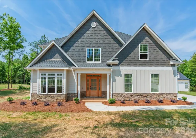 Homes for sale in Rock Hill, SC | 227 Heartland Dr, Rock Hill, SC 29732 | MLS# 4386282