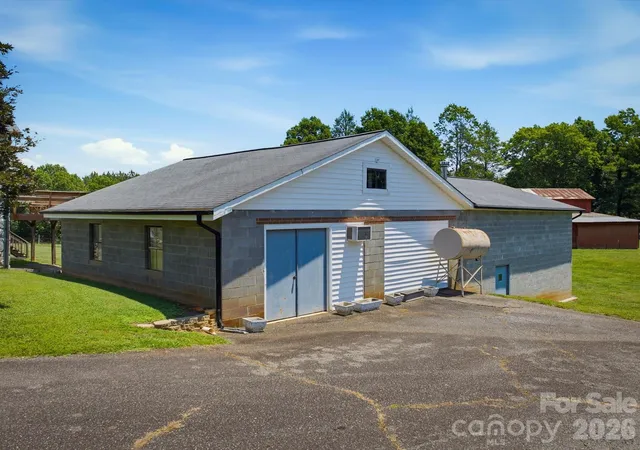 4th image of 2401 Lail Rd, Morganton, NC 28655 | MLS# 4386286