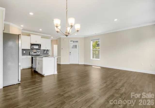 4th image of 124 Creekview Rd, Hendersonville, NC 28792 | MLS# 4386326