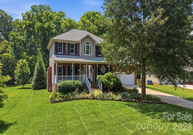 Photo 3 of Single family home for sale at 8513 Middleton Cir, Harrisburg, NC 28075 | MLS# 4386336 | Listing updated on 2026-09-16