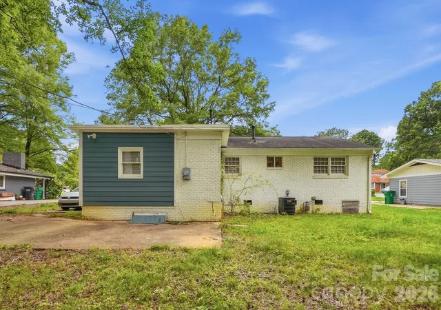 43rd image of 6308 Covecreek Dr, Charlotte, NC 28215 | MLS# 4386365