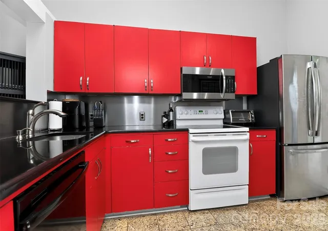 4th image of 432 E Park Ave #C, Charlotte, NC 28203 | MLS# 4386368
