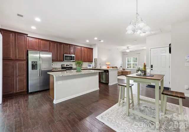 1st image of 8413 Summerford Dr, Charlotte, NC 28269 | MLS# 4386373