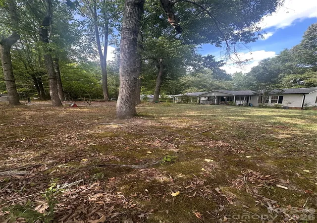 Photo 1 of Single family home for sale at 1062 Bayneswood Ln, Fort Mill, SC 29707 | MLS# 4386389 | Listing updated on 2026-09-01