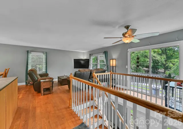 5th image of 11 Greenwood Acres Dr, Mills River, NC 28759 | MLS# 4386394