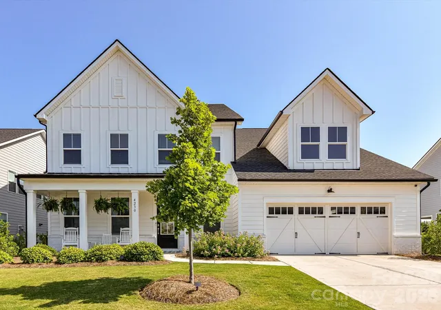 Homes for sale in Fort Mill, SC | 4230 Tournette Dr, Fort Mill, SC 29707 | MLS# 4386424