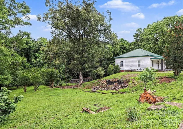 Homes for sale in Great Falls, SC | 58 Poplar St, Great Falls, SC 29055 | MLS# 4386449