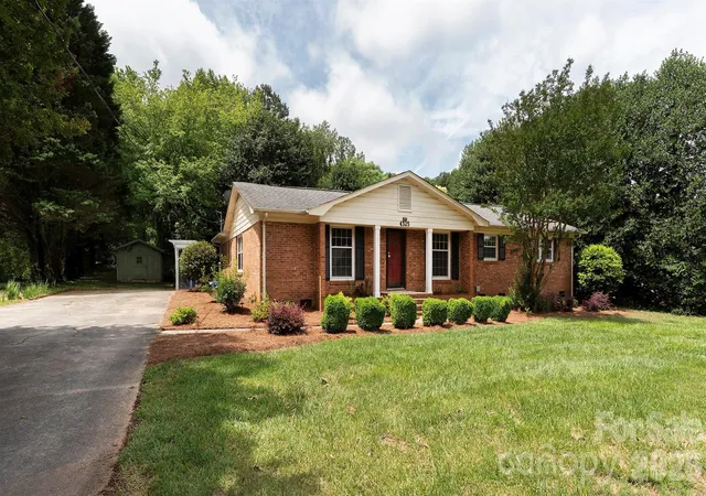 2nd image of 4325 Shea Ln, Mint Hill, NC 28227 | MLS# 4386456