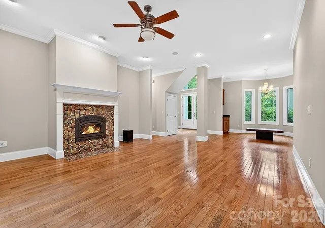 Photo 2 of Single family home for sale at 94 Oak Holw Dr, Asheville, NC 28805 | MLS# 4386463 | Listing updated on 2026-09-25