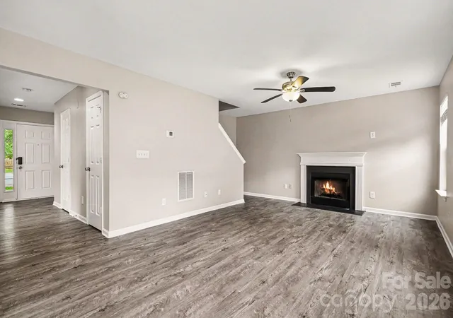 3rd image of 3013 Robin Terry Ct, Charlotte, NC 28208 | MLS# 4386475
