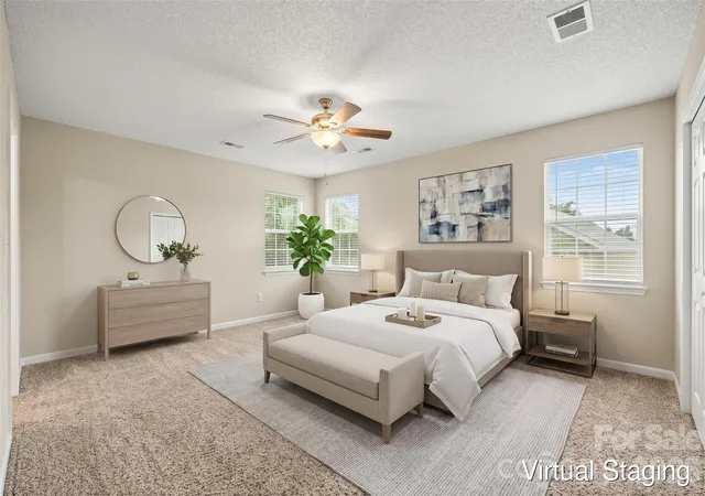 Photo 4 of Single family home for sale at 9305 Charolais Ln, Charlotte, NC 28213 | MLS# 4386478 | Listing updated on 2026-09-23