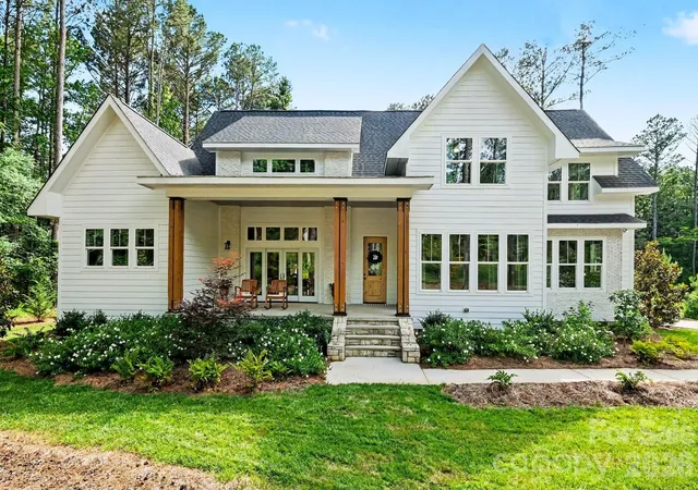 3rd image of 3401 Sherman Dr, Lancaster, SC 29720 | MLS# 4386510